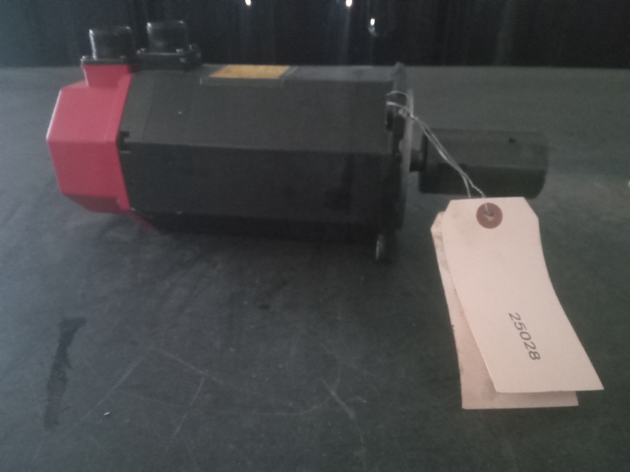 FANUC A06B-0128-B077 MANUAL PART NUMBER B-65142E α6/3000 AC SERVO MOTOR A6/3000 0