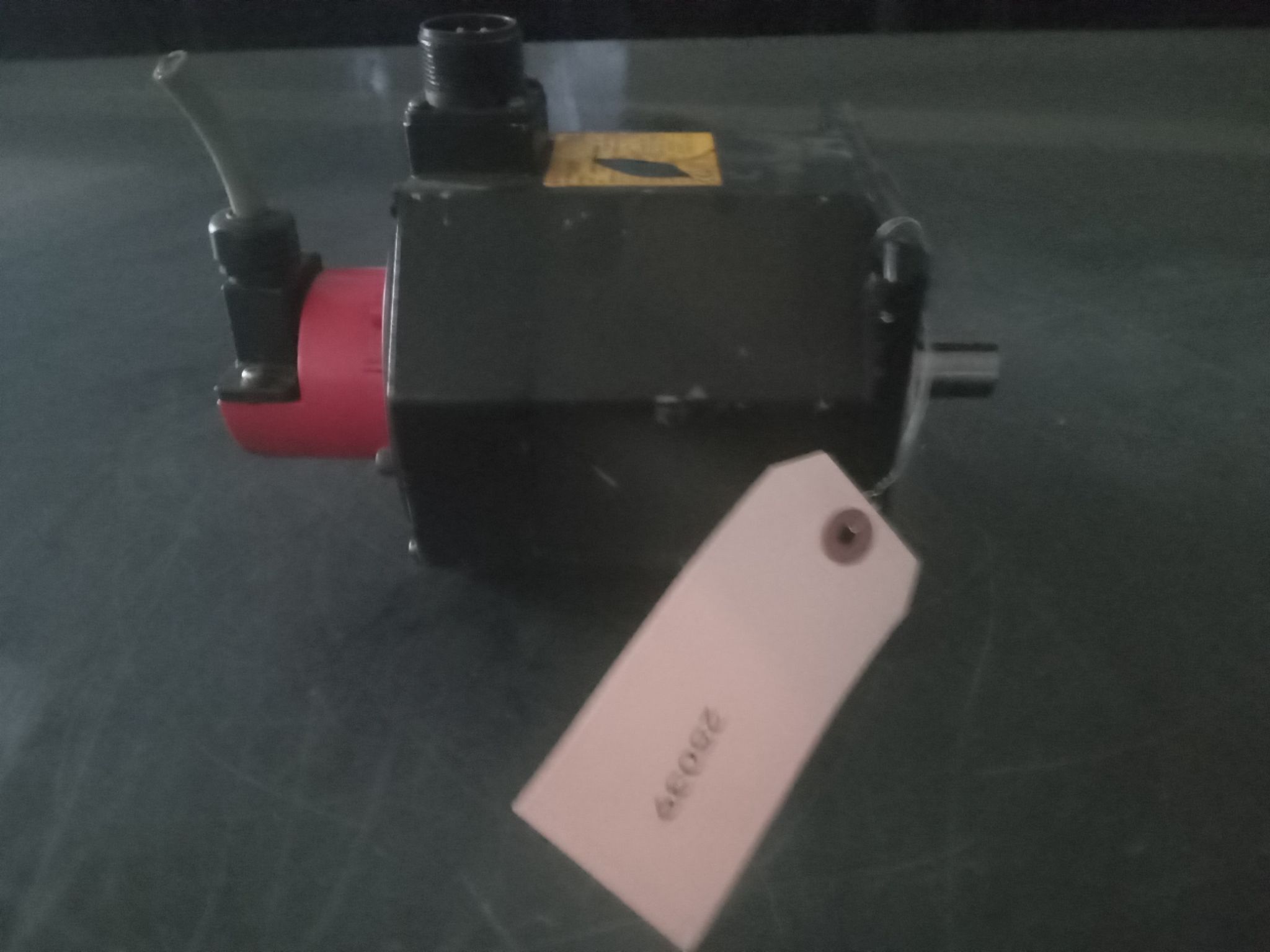 FANUC A06B-0034-B075#0008 B 6/2000 MANUAL NO B-65232 0
