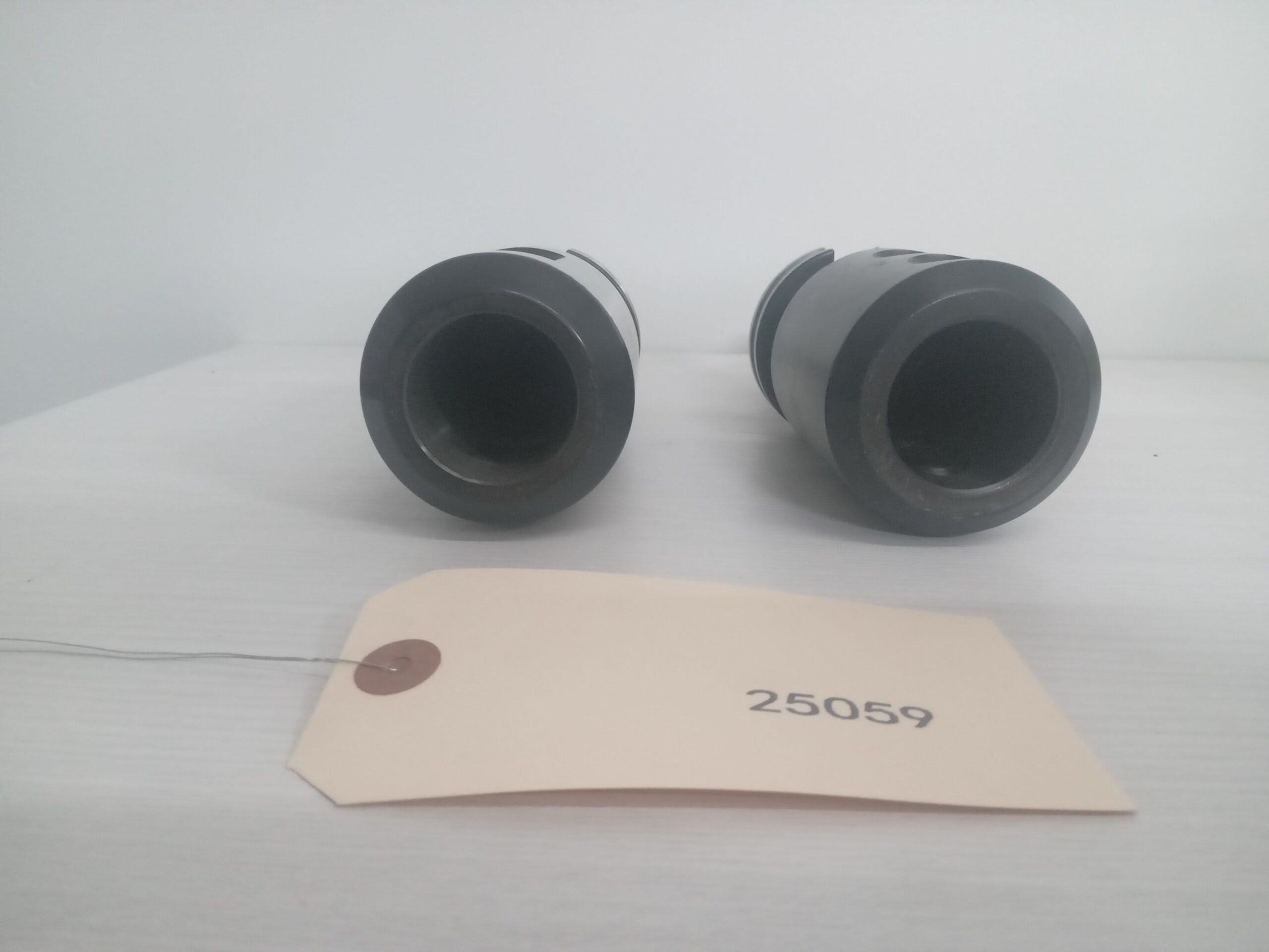 2x 1.5" Side lock Weldon Flat Tool Holders YG-1 and SYIC 1-1/2" Solid Holders 3