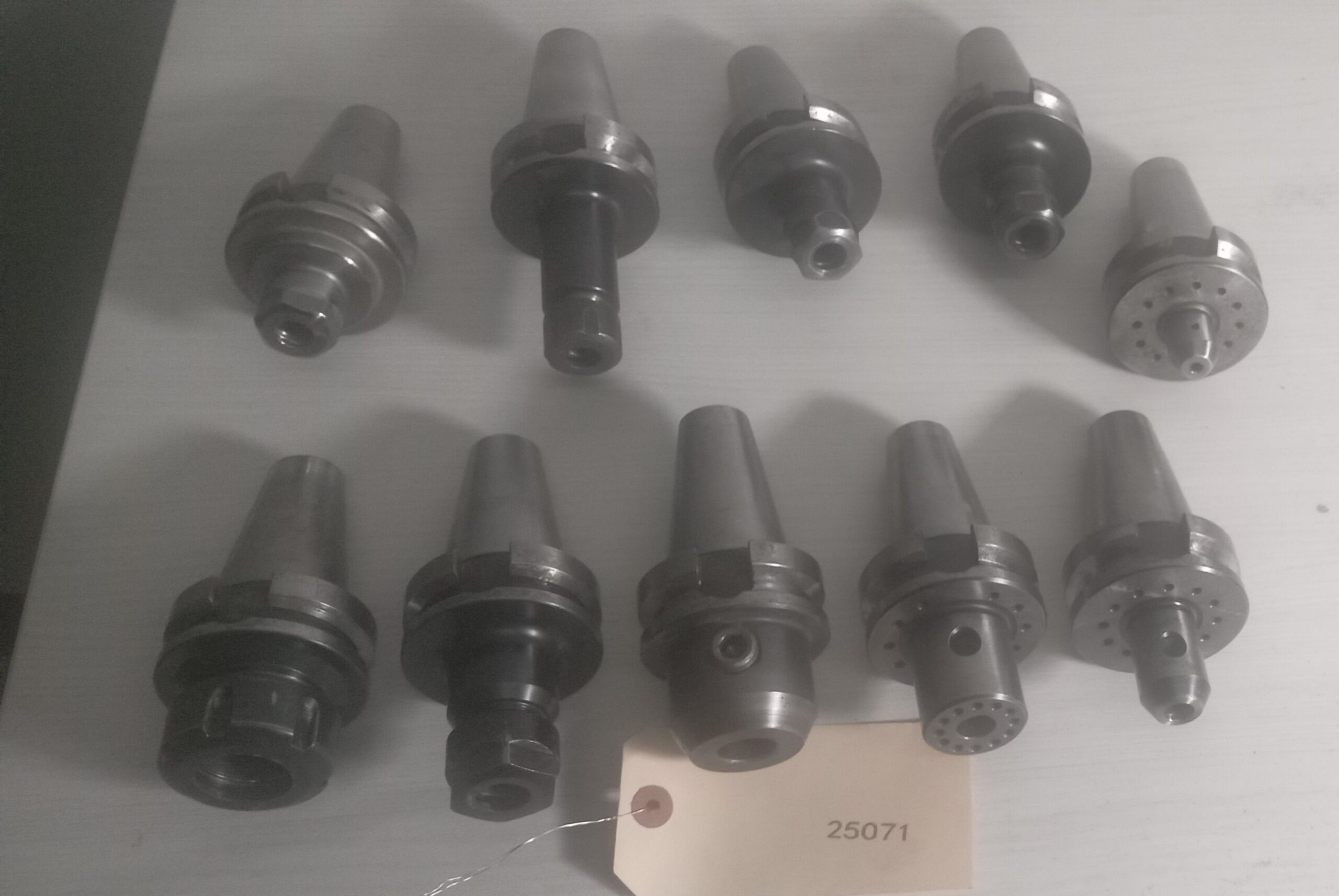 Lot of 10 BT40 Tool Holders - No Pull Studs, No Collets, Pre-Owned. No Tooling 1