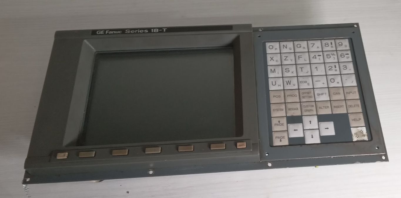 GE FANUC SERIES 18-T LCD/MDI UNIT A02B-0120-C066/TAR N 00179 A20B-1004-0640 10