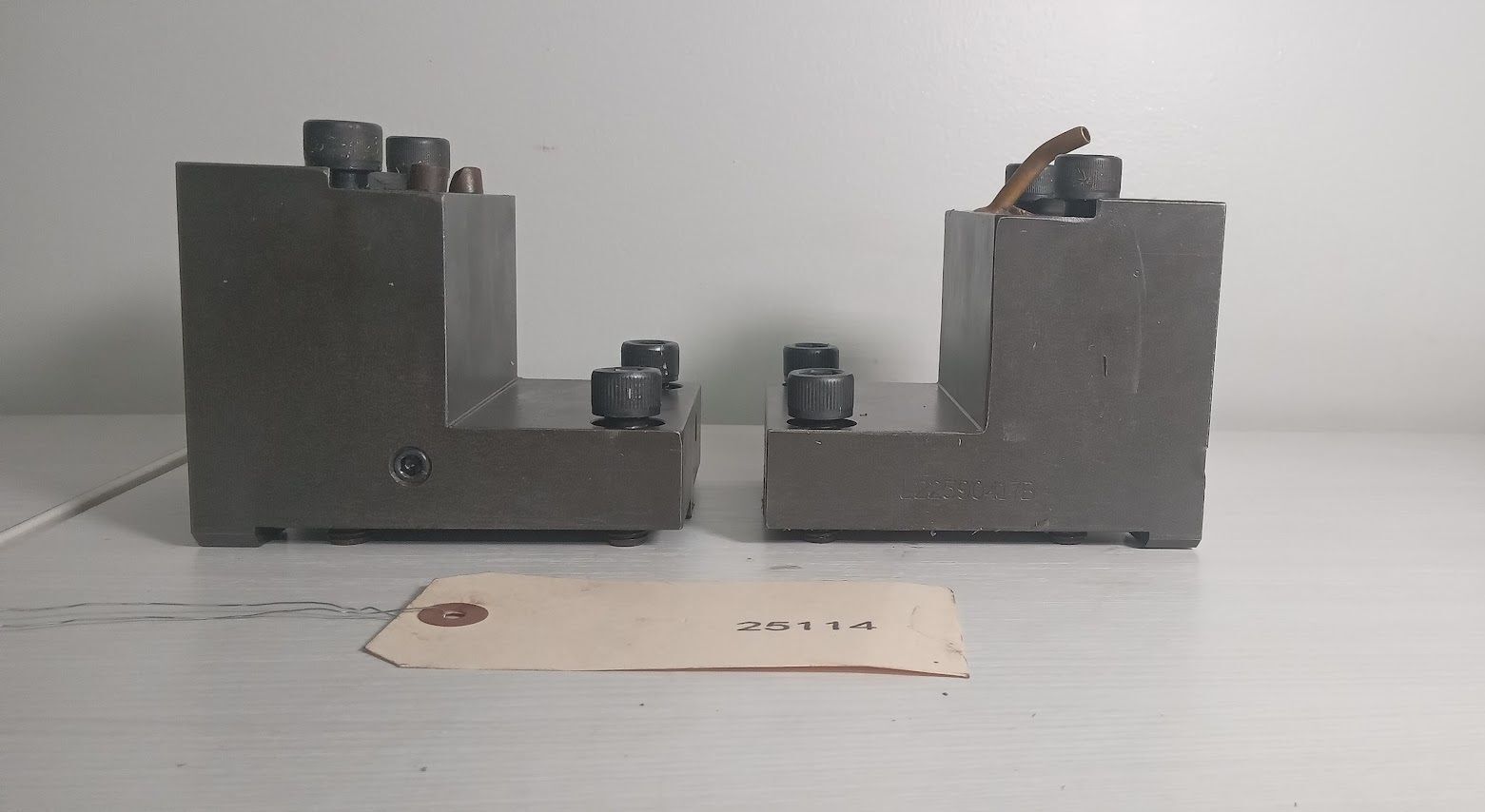 2x square crosswise turning tool holder BMT65 Doosan Puma MX2000ST Lathe 2