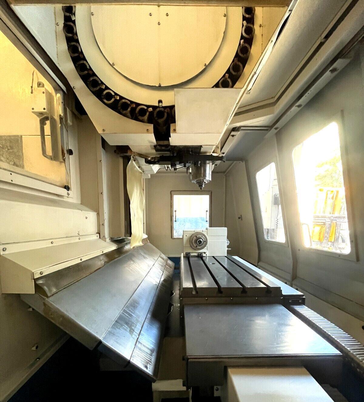 Daewoo Doosan DMV-4020S CNC Vertical Machining Center - 4th Axis Mill 8