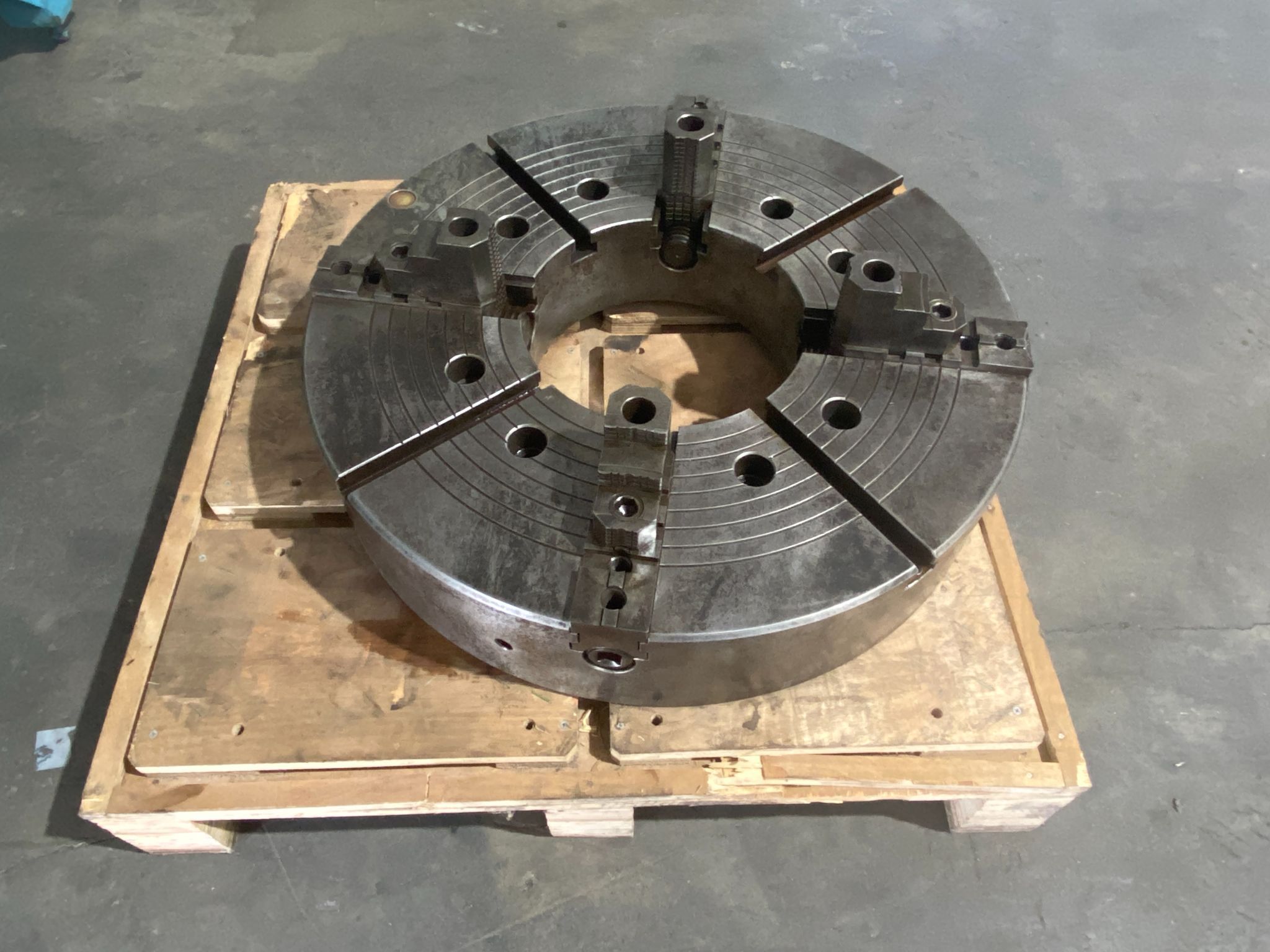 Bison 4317-32-20-12.5-HD Lathe Chuck 12.5 Through Hole 32" Diameter 3