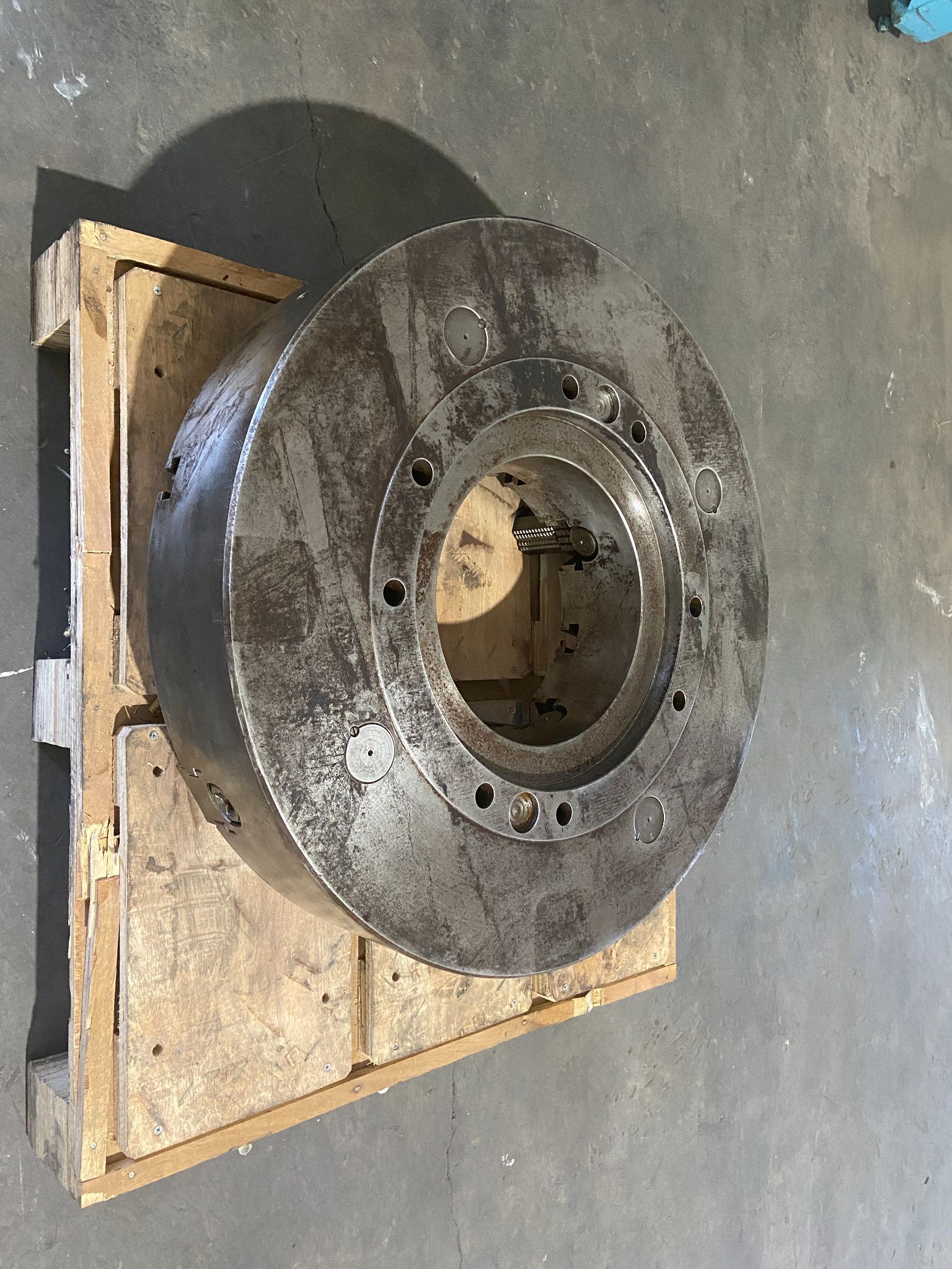 Bison 4317-32-20-12.5-HD Lathe Chuck 12.5 Through Hole 32" Diameter 7