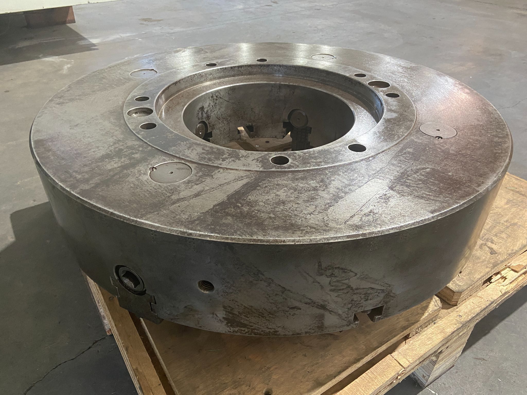 Bison 4317-32-20-12.5-HD Lathe Chuck 12.5 Through Hole 32" Diameter 9