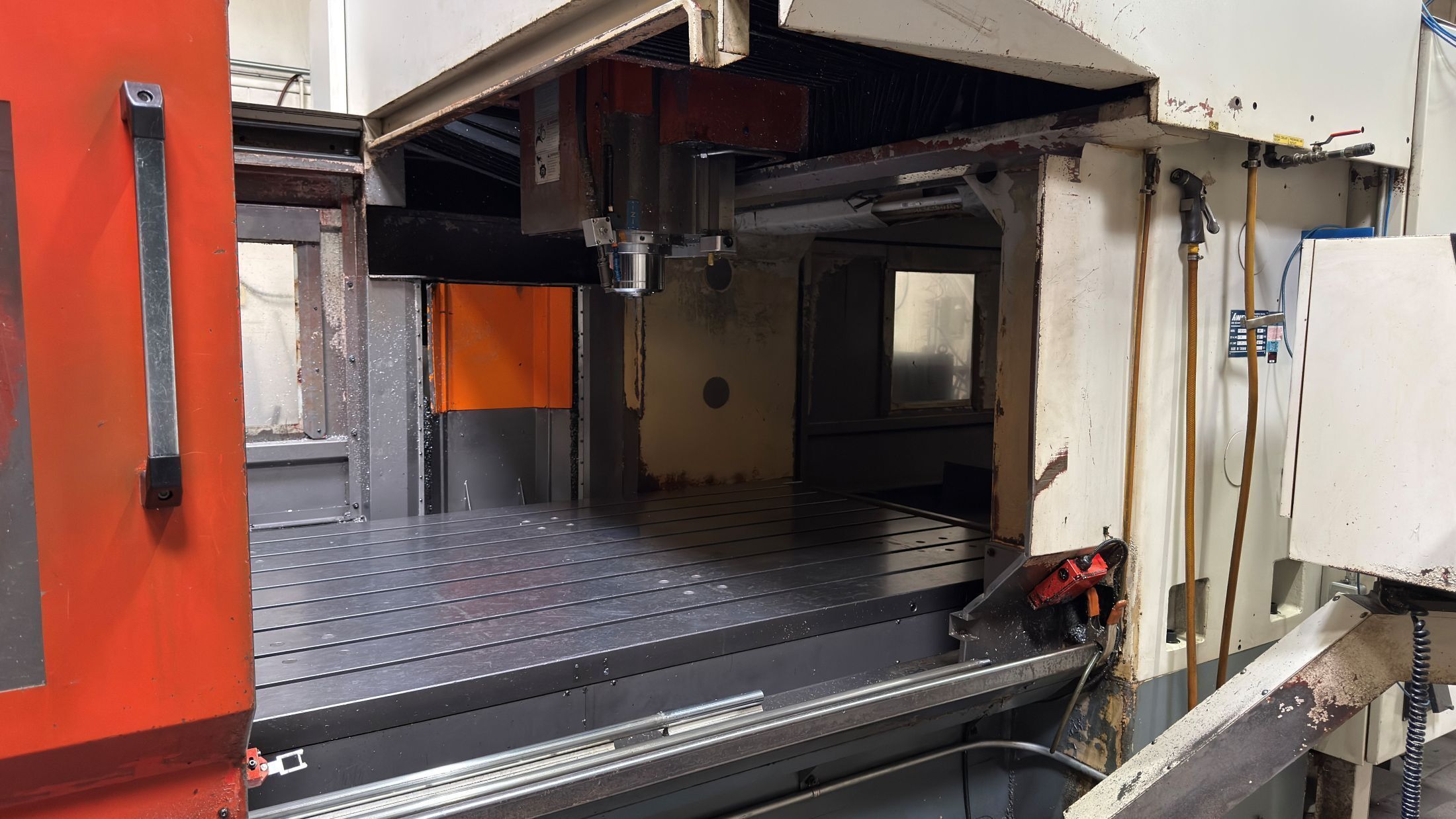 Awea SP-3016HSS High Speed Bridge Type CNC Machining Center - 15,000 RPM Mill 8
