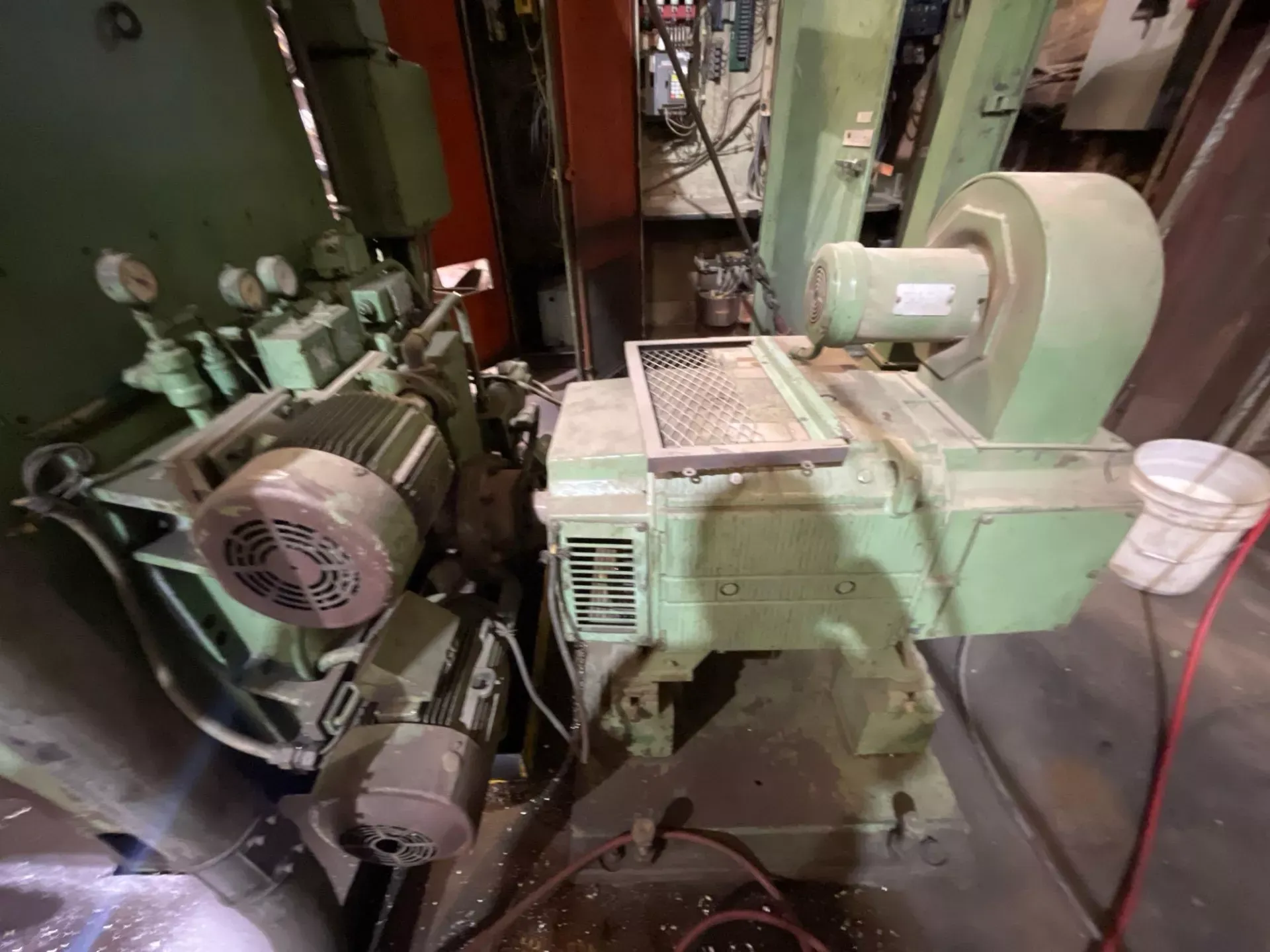 Bullard 36" Dyn-Au-Tape 42" Chuck 72" High Column CNC Vertical Boring Mill - VTL 12