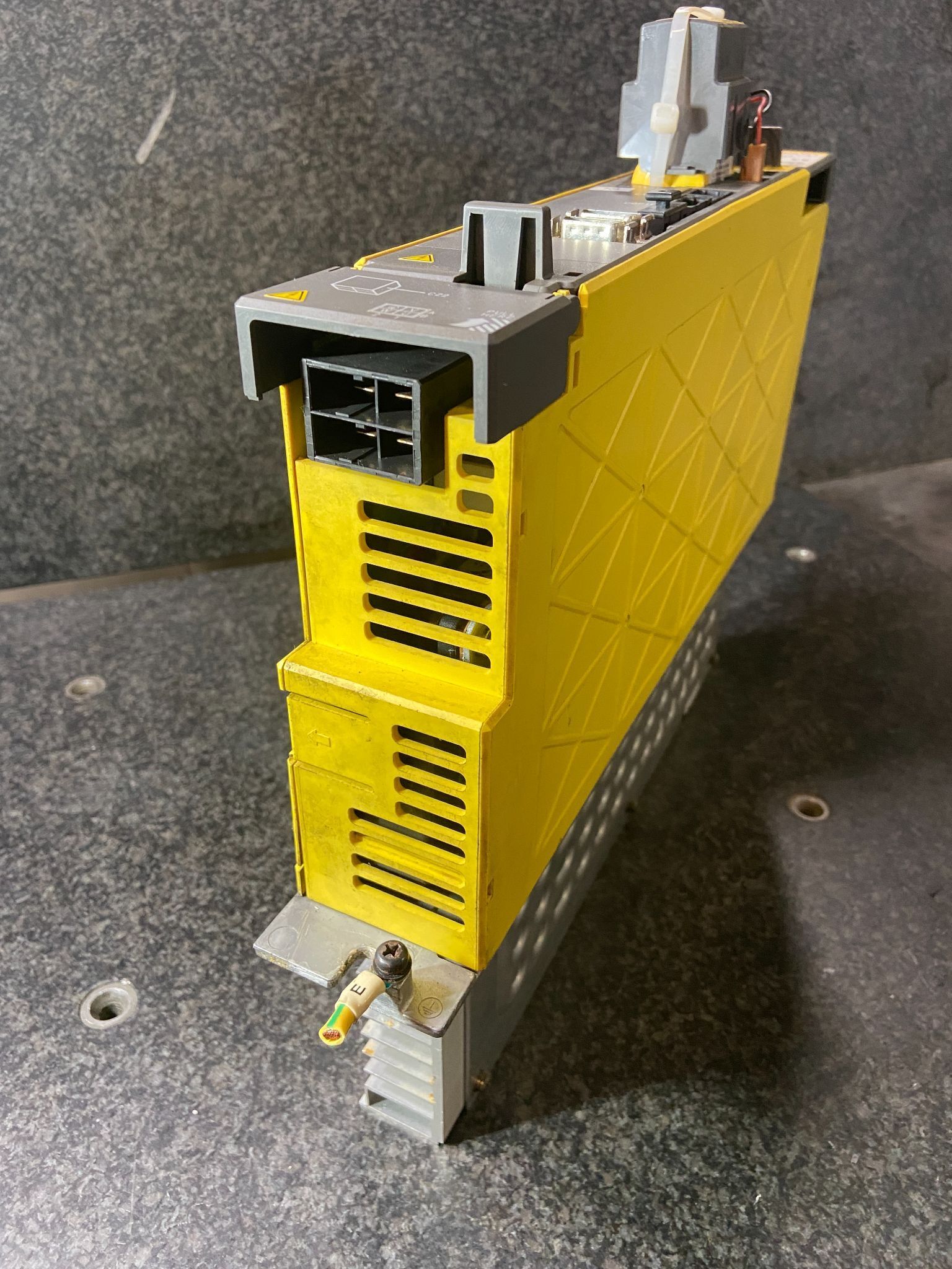 FANUC A06B-6114-H105 Module Series D Servo Amp Amplifier 1