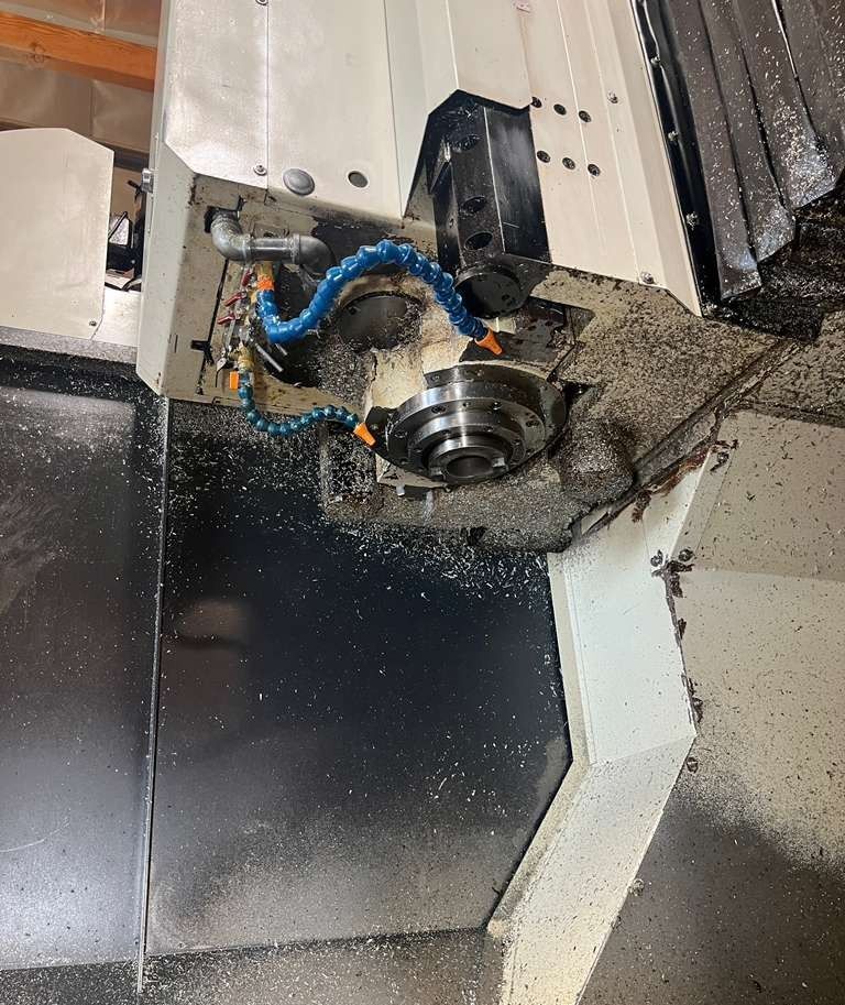 Chevalier FVM-4016DCL CNC Bridge Mill - 50 Taper Mill 11