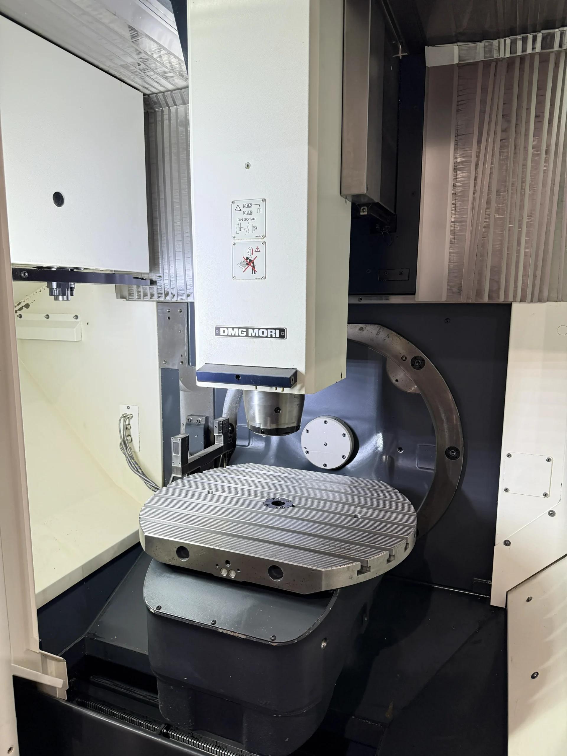 DMG Mori DMU 50 5-Axis CNC Universal Machining Center - 18,000 RPM Mill 4