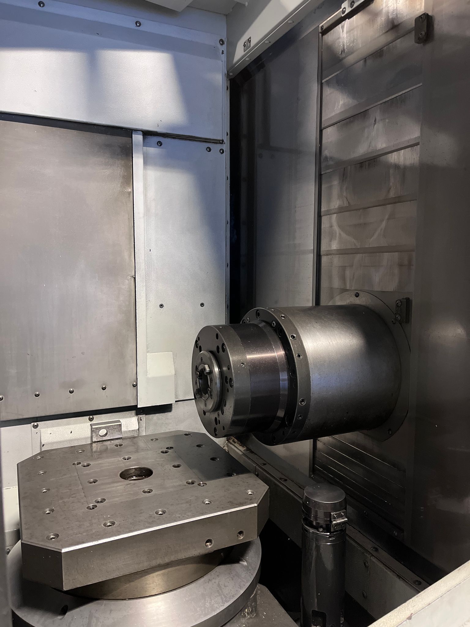 DMG Mori Seiki NH4000 DCG Horizontal Machining Center - Mill 13