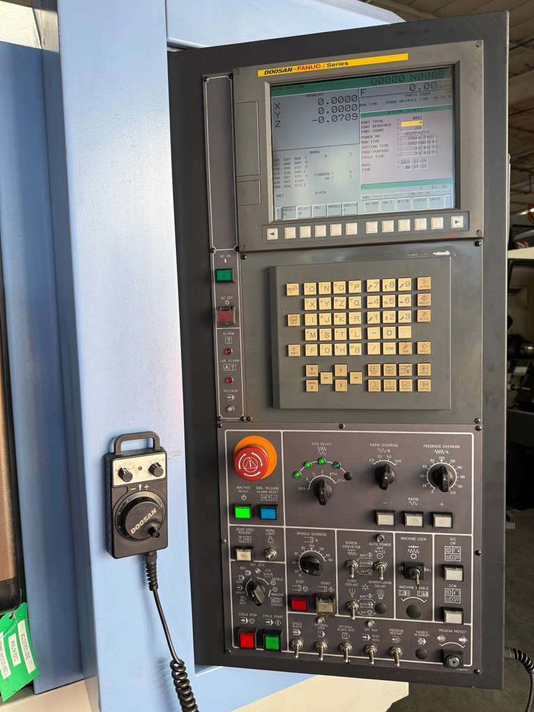 Doosan DNM-500 CNC Vertical Machining Center - 12,000 RPM TSC Mill 4