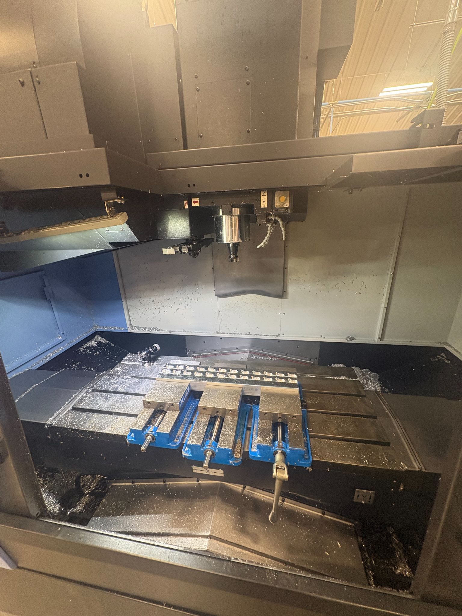 Doosan DNM-5700S CNC Vertical Machining Center - 2018 15,000 RPM Mill 3