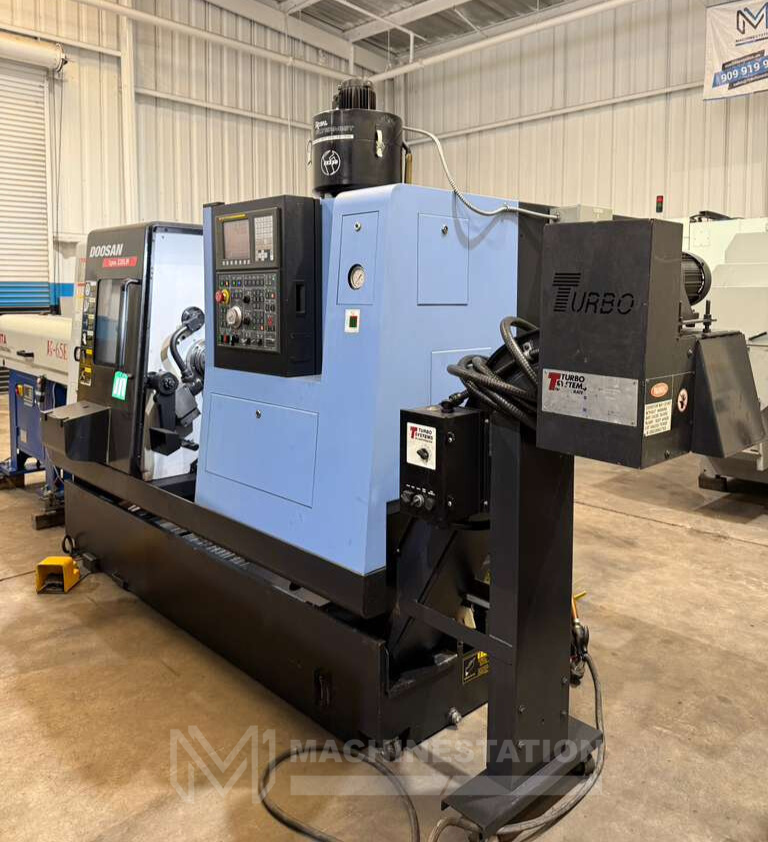 Doosan Lynx 220LMA CNC Turning Center - C Axis Live Tool Bar Feeder Lathe 2