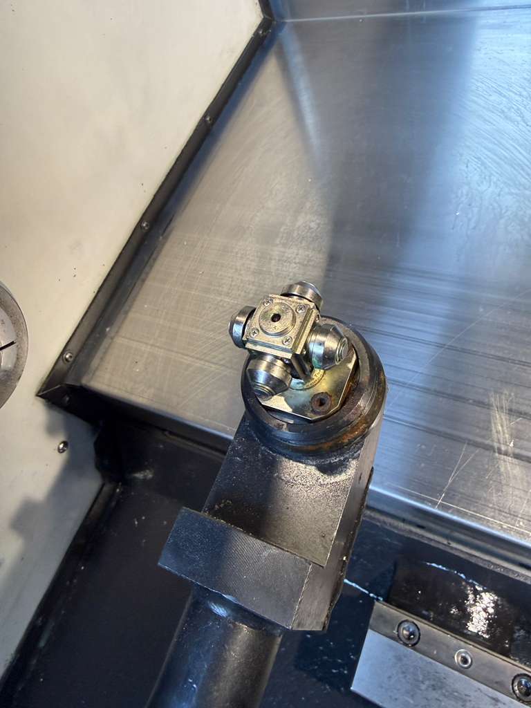 Doosan Lynx 220LMA CNC Turning Center - C Axis Live Tool Bar Feeder Lathe 9