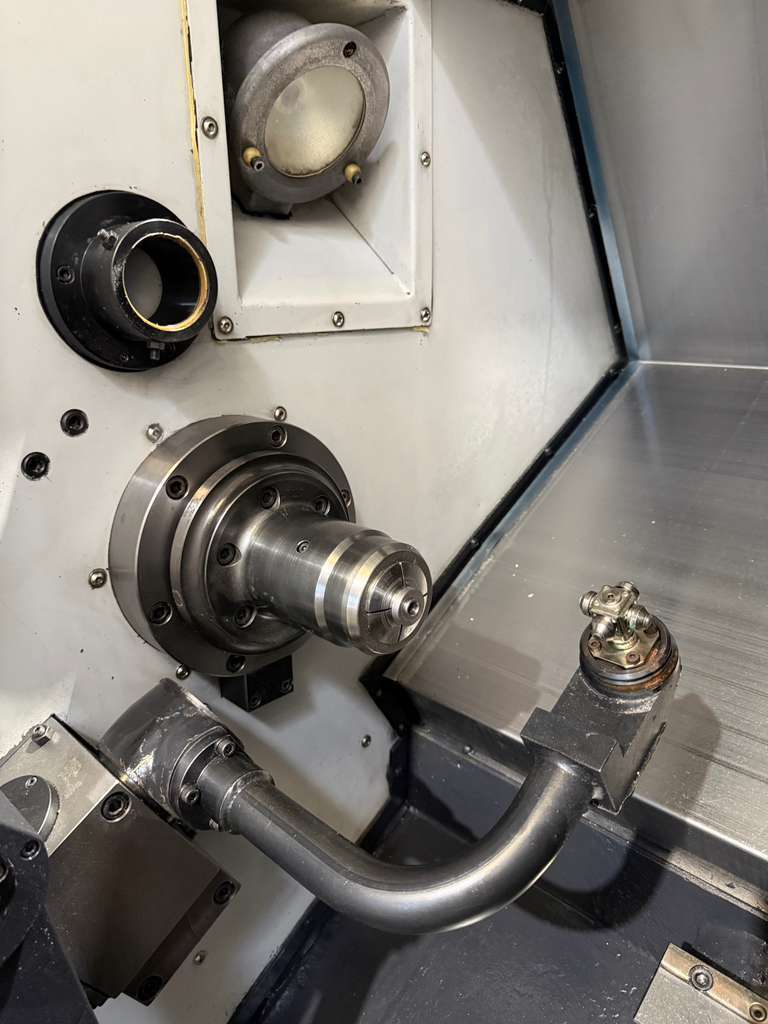 Doosan Lynx 220LMA CNC Turning Center - C Axis Live Tool Bar Feeder Lathe 8