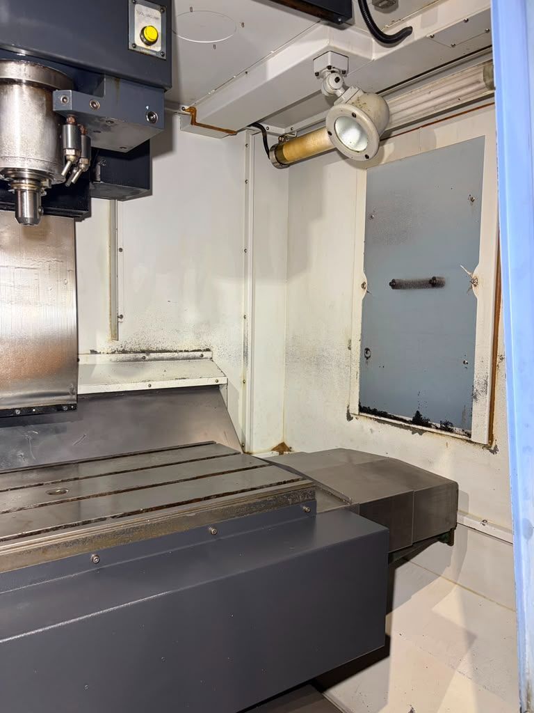 Doosan MV-3016L CNC Vertical Machining Center - Mill 7