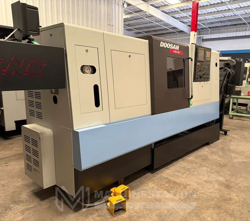Doosan Puma 280 CNC Turning Center - 12" Chuck Lathe 2