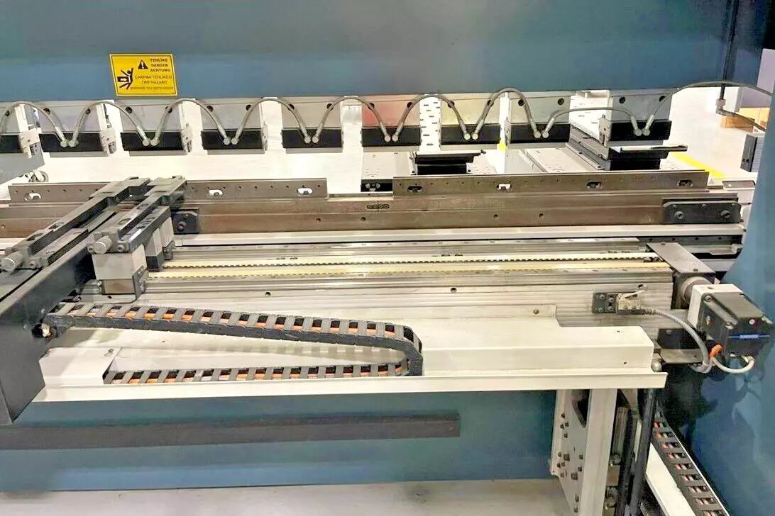Durmazlar AD-S 30175 CNC Press Brake - 175 Ton 10' 2022 7