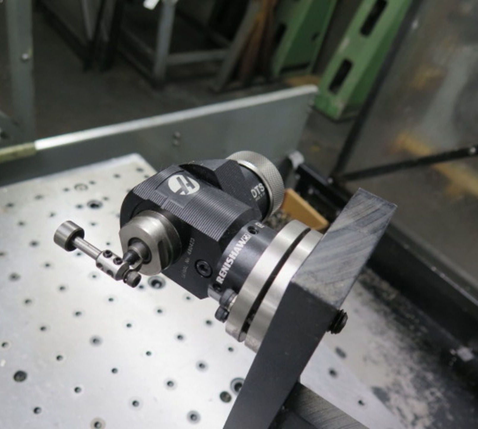 Used Haas HS-6R For Sale - CNC Horizontal Machining Center (2007