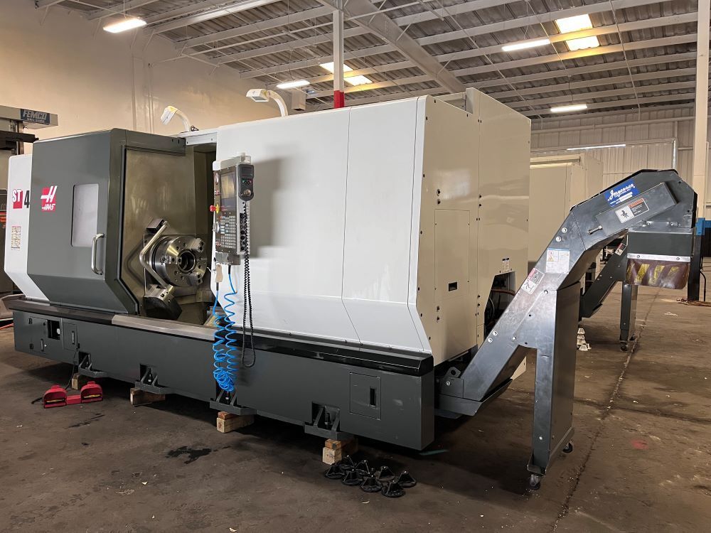 Haas ST-40 CNC Turning Center - Big Bore Lathe 4