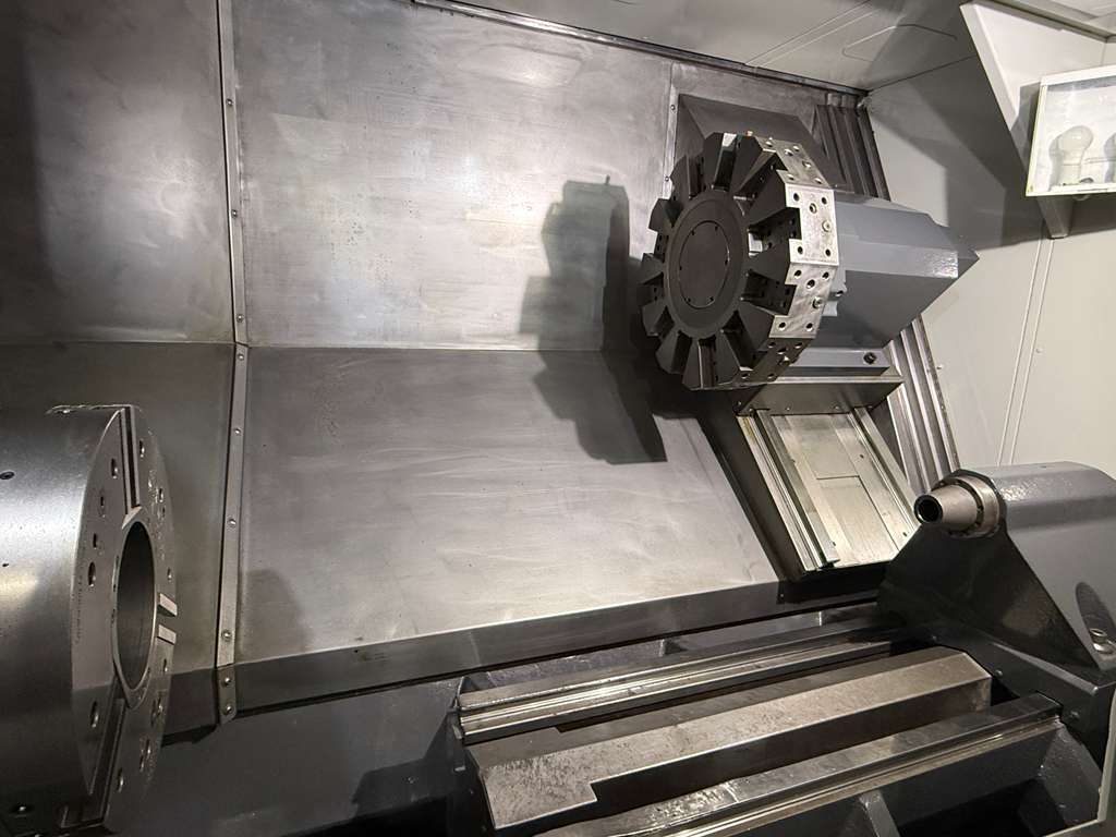 Haas ST-40 CNC Turning Center -18.5" Chuck, 7.5" Big Bore Lathe 11