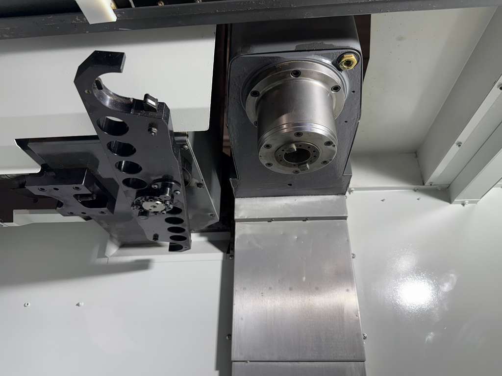 Haas Super Mini Mill 2 CNC Vertical Machining Center 13
