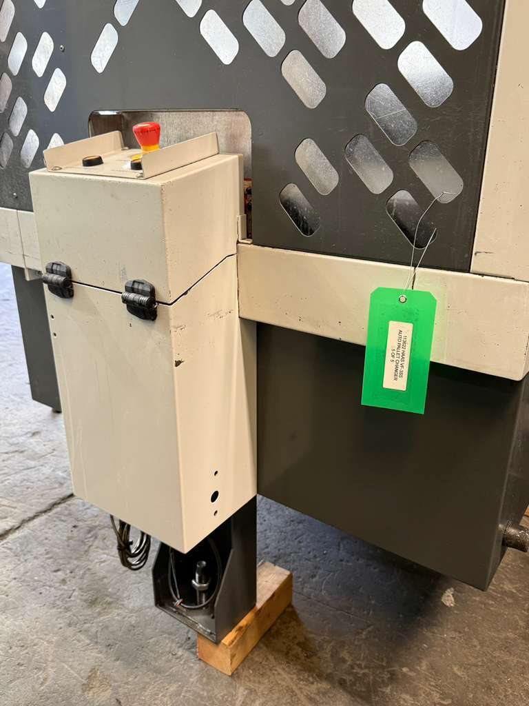 Haas VF-3SS-APC CNC Vertical Machining Center - Pallet Changer Mill 16