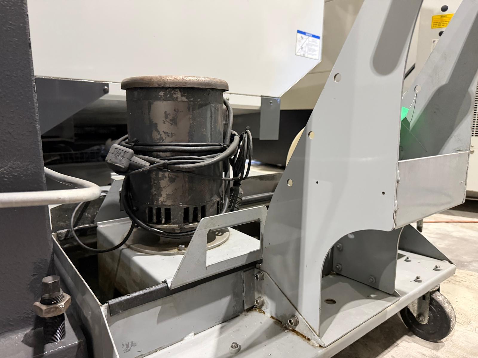 Haas VF-5/40 CNC Vertical Machining Center - 10,000 RPM, 4th Axis Ready Mill 11