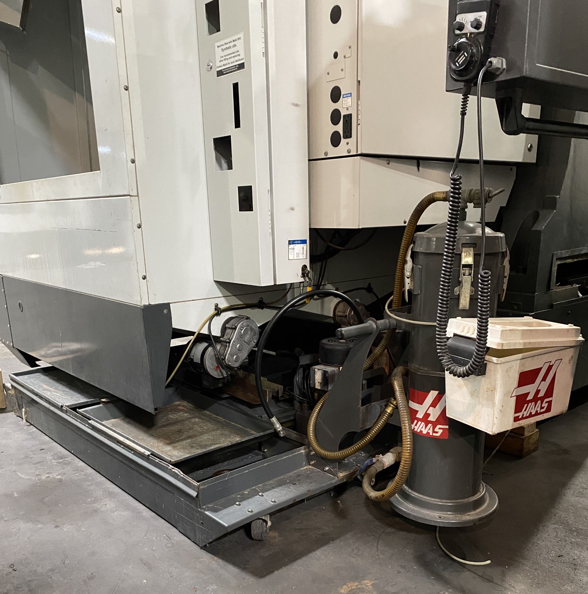 Haas VF-6/50 CNC Vertical Machining Center - 4th Axis Ready 50 Taper Mill 21