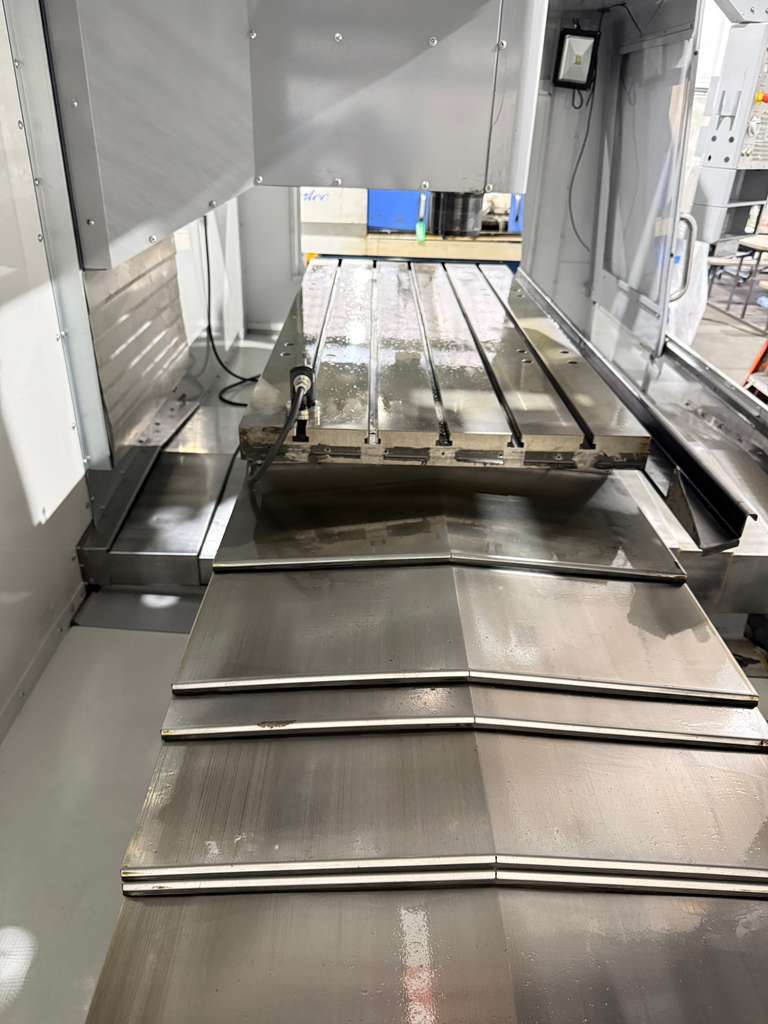 Haas VF-6D/40 CNC Vertical Machining Center - 15,000 RPM, 4th Axis Ready Mill 5