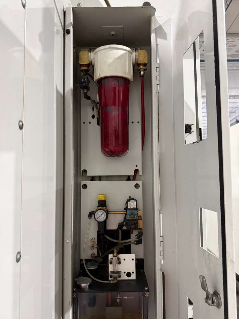 Haas VF-7/40 CNC Vertical Machining Center - 4th Axis Ready Mill 20