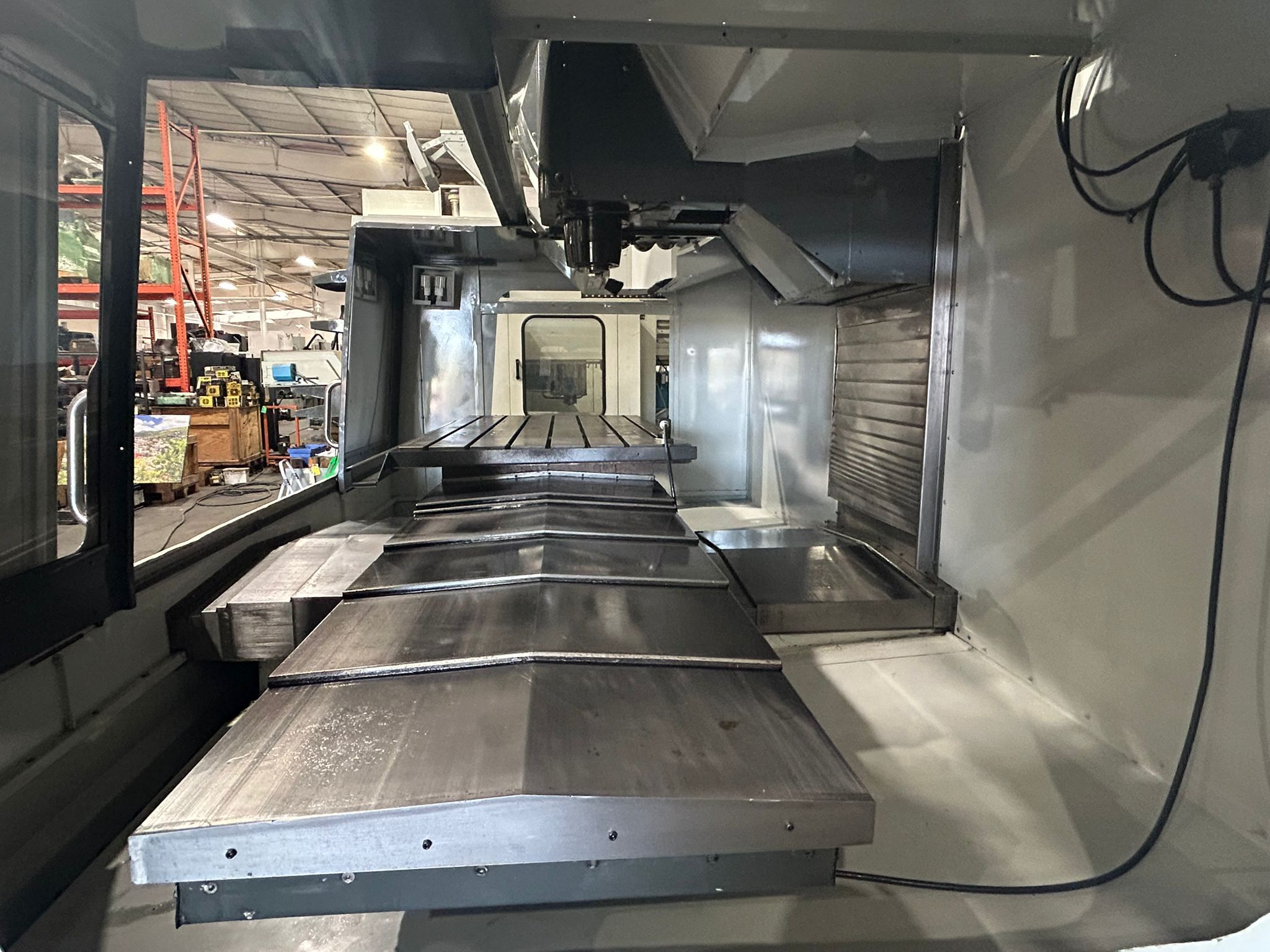 Haas VF-8/50 CNC Vertical Machining Center - 50 Taper Mill 7