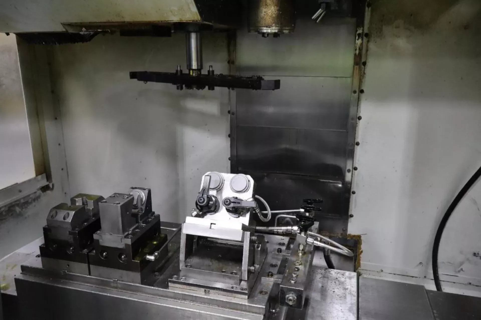 HAAS VF-1 CNC Vertical Machining Centers 4