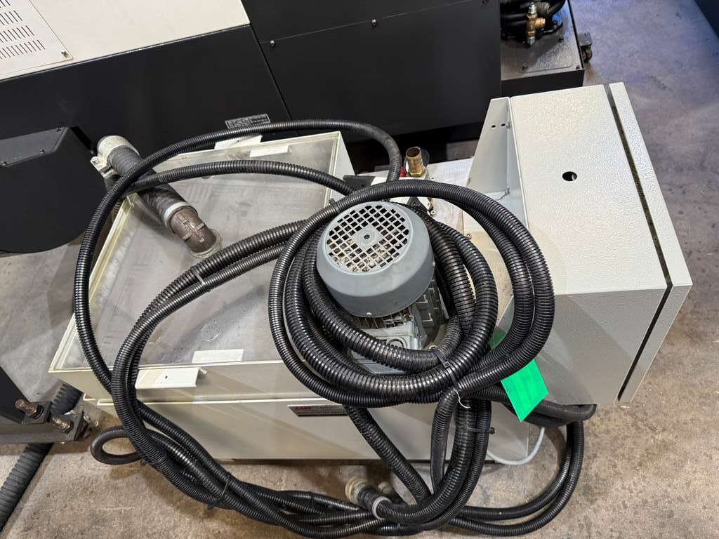 Hyundai WIA L210A CNC Turning Center - Bar Feeder Lathe 13