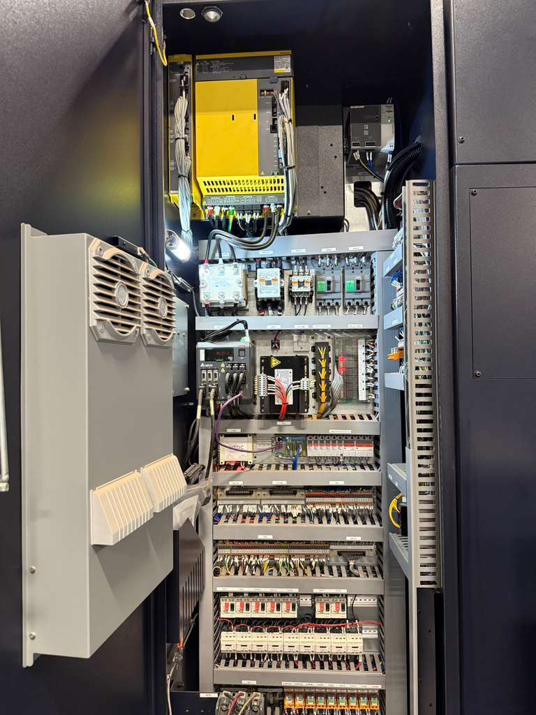 Hwacheon Vesta 1000+ CNC Vertical Machining Center -12,000 RPM 2019 Mill 24