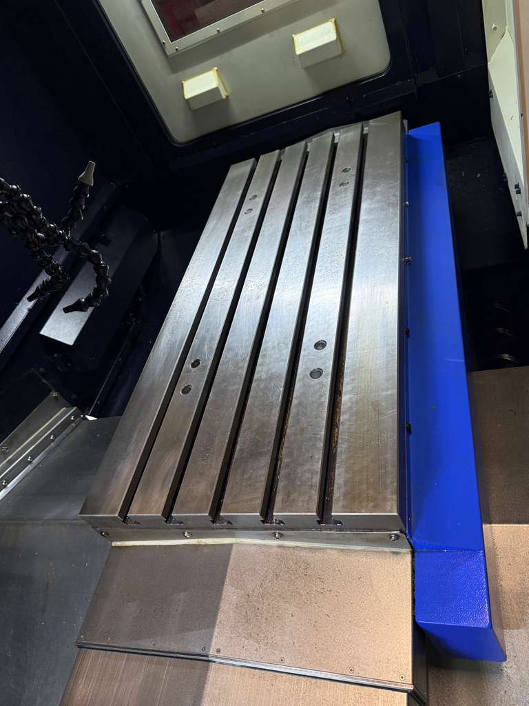 Hwacheon Vesta 1000+ CNC Vertical Machining Center -12,000 RPM 2019 Mill 9