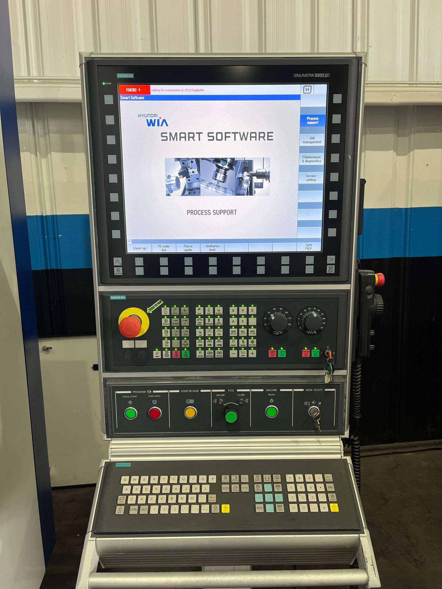 Hyundai Wia XF6300 5 Axis CNC Vertical Machining Center - Mill 4