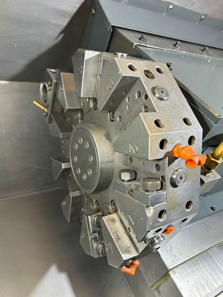 Haas SL-20TB CNC Turning Center - 10" Chuck Lathe 7