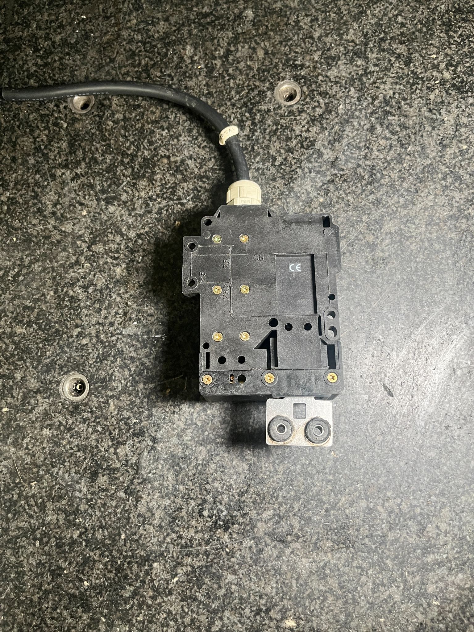 IDEC HS1E-740 2