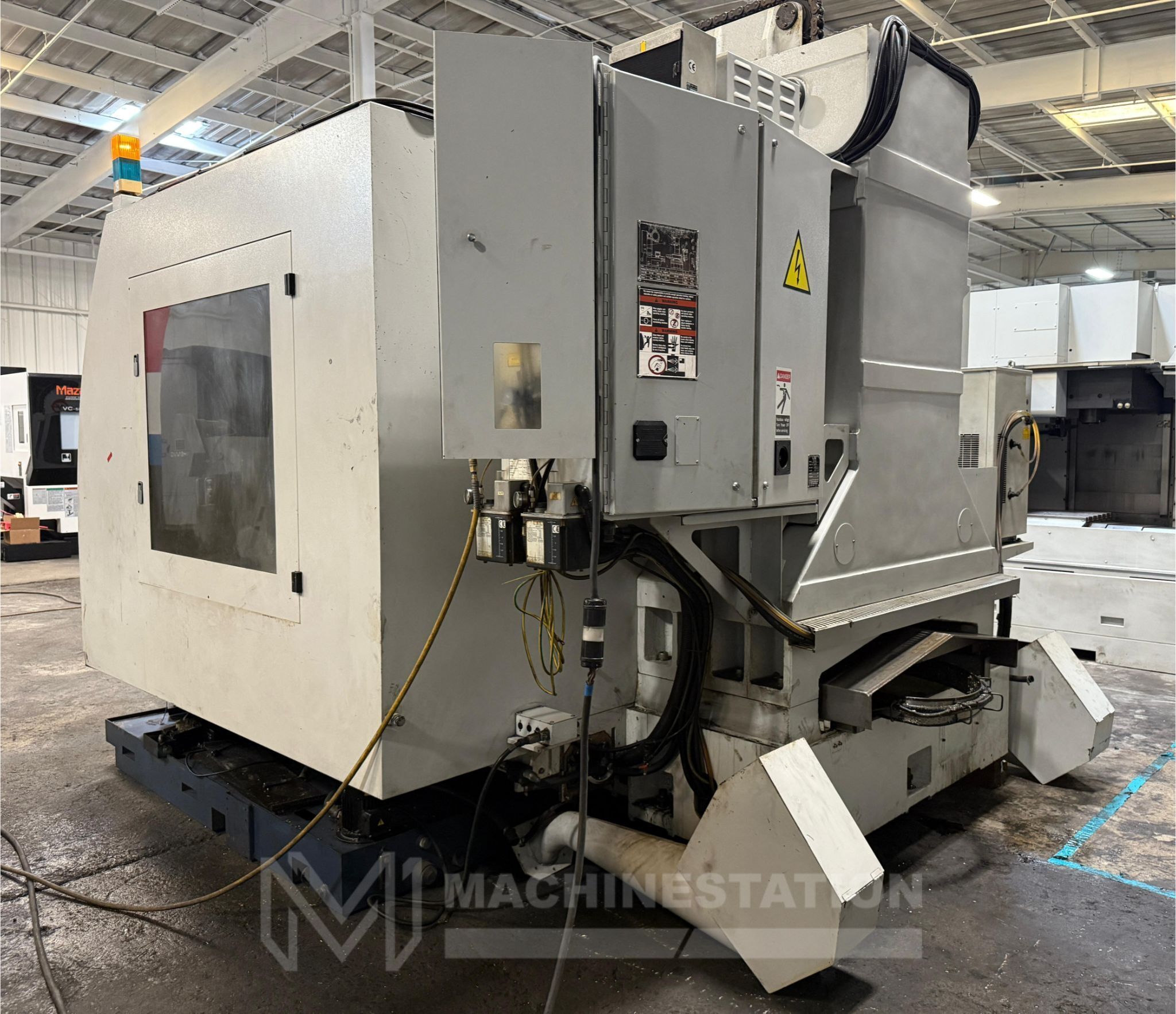 Litz Hitech CV-1600 CNC Vertical Machining Center - Mill 10