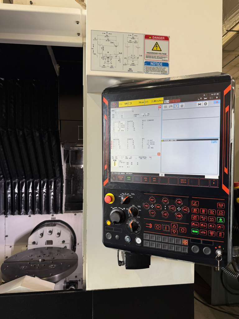 Mazak VC-500A/5X 5 Axis CNC Vertical Machining Center - 2019 Mill 4