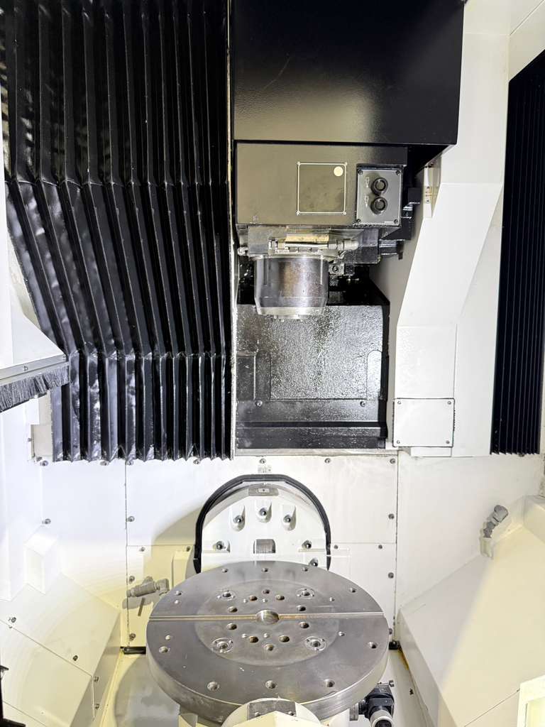 Mazak VC-500A/5X 5 Axis CNC Vertical Machining Center - 2019 Mill 10