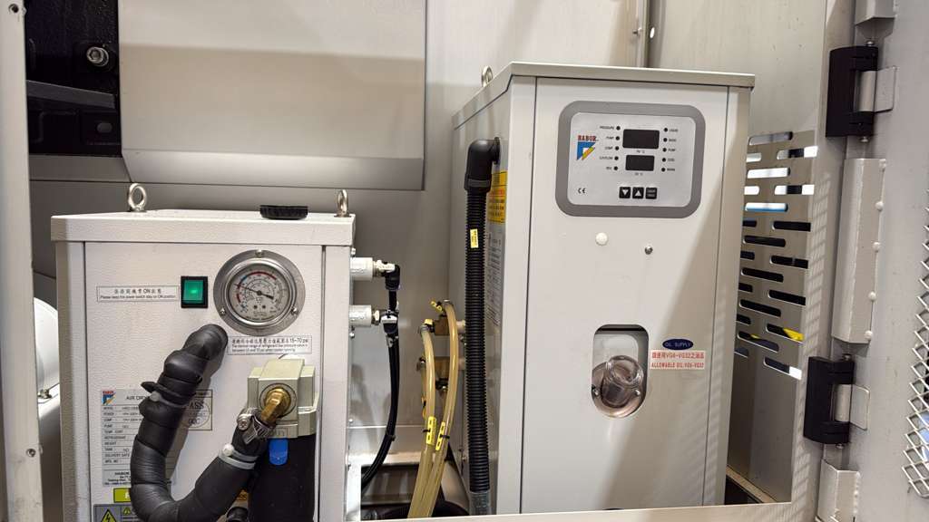 Methods MV-1000H CNC Vertical Machining Center - 2019 Mill 17