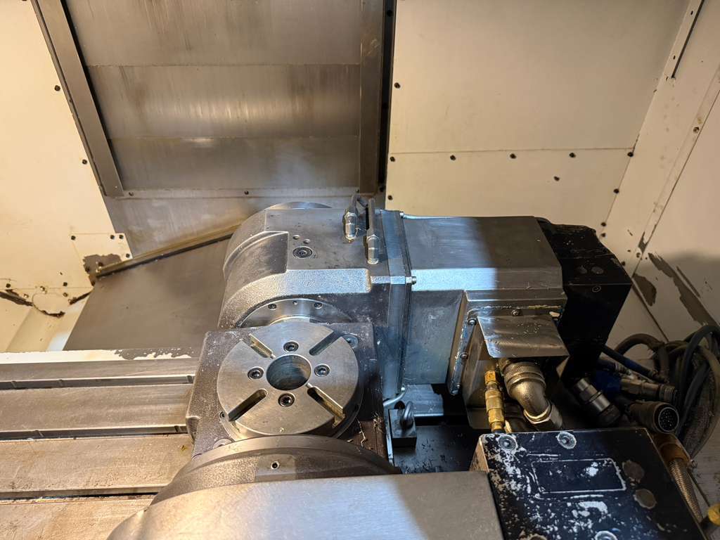 Mori Seiki DuraCenter 5 5-Axis CNC Vertical Machining Center - Mill 7