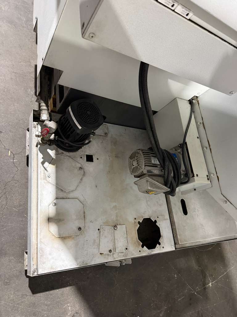 Mori Seiki DuraVertical 5100 CNC Vertical Machining Center - 4th Axis Mill 14