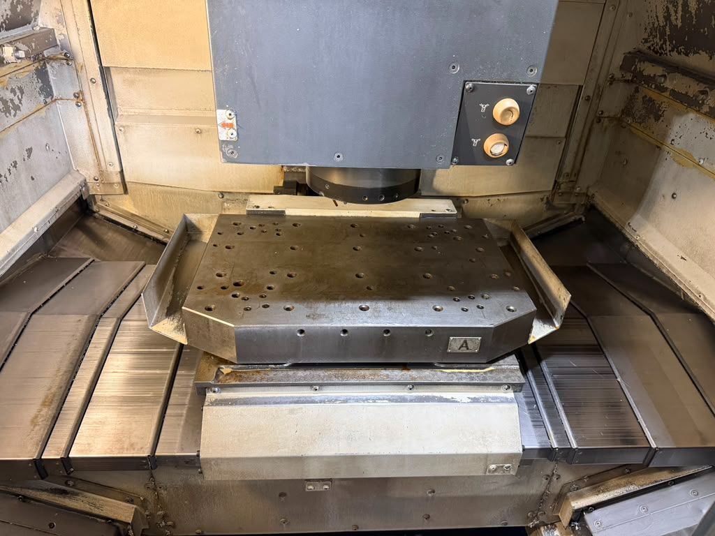 Mori Seiki NV4000 DCG CNC Vertical Machining Center - Pallet Changer Mill 4