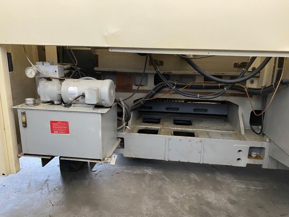 Okuma Crown L1420/650 CNC Turning Center 9