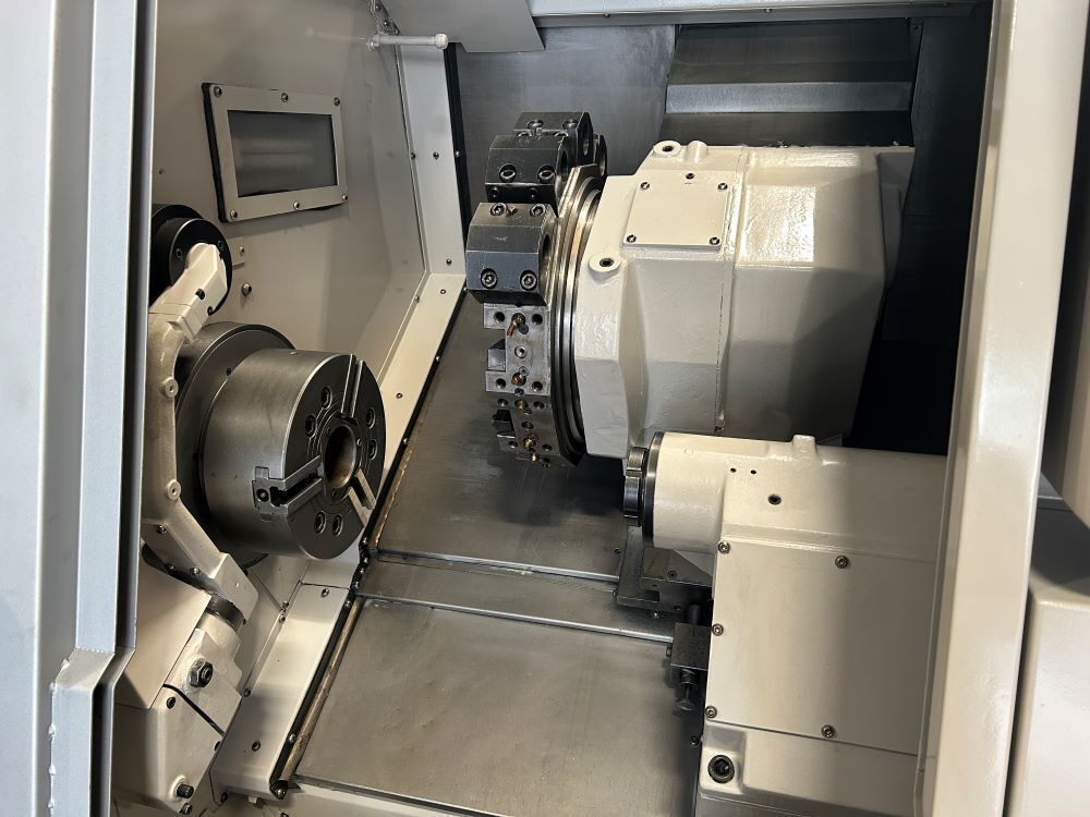 Okuma Captain L370 CNC Turning Center 4